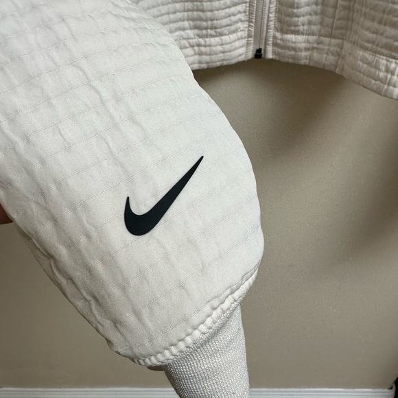 Nike Tech Park City Bomber Jacket - Picture 5 of 8